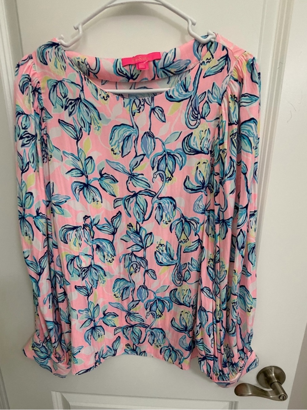 NWOT Lilly Pulitzer Maisel Top featuring a long-sleeve design - Picture 3 of 9